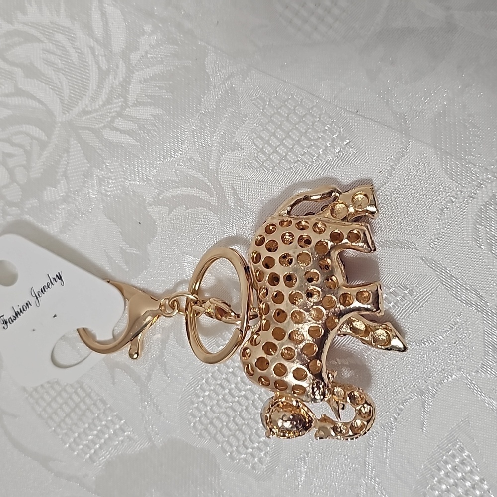 New Rhinestones Elephant Keychain - Picture 4 of 5